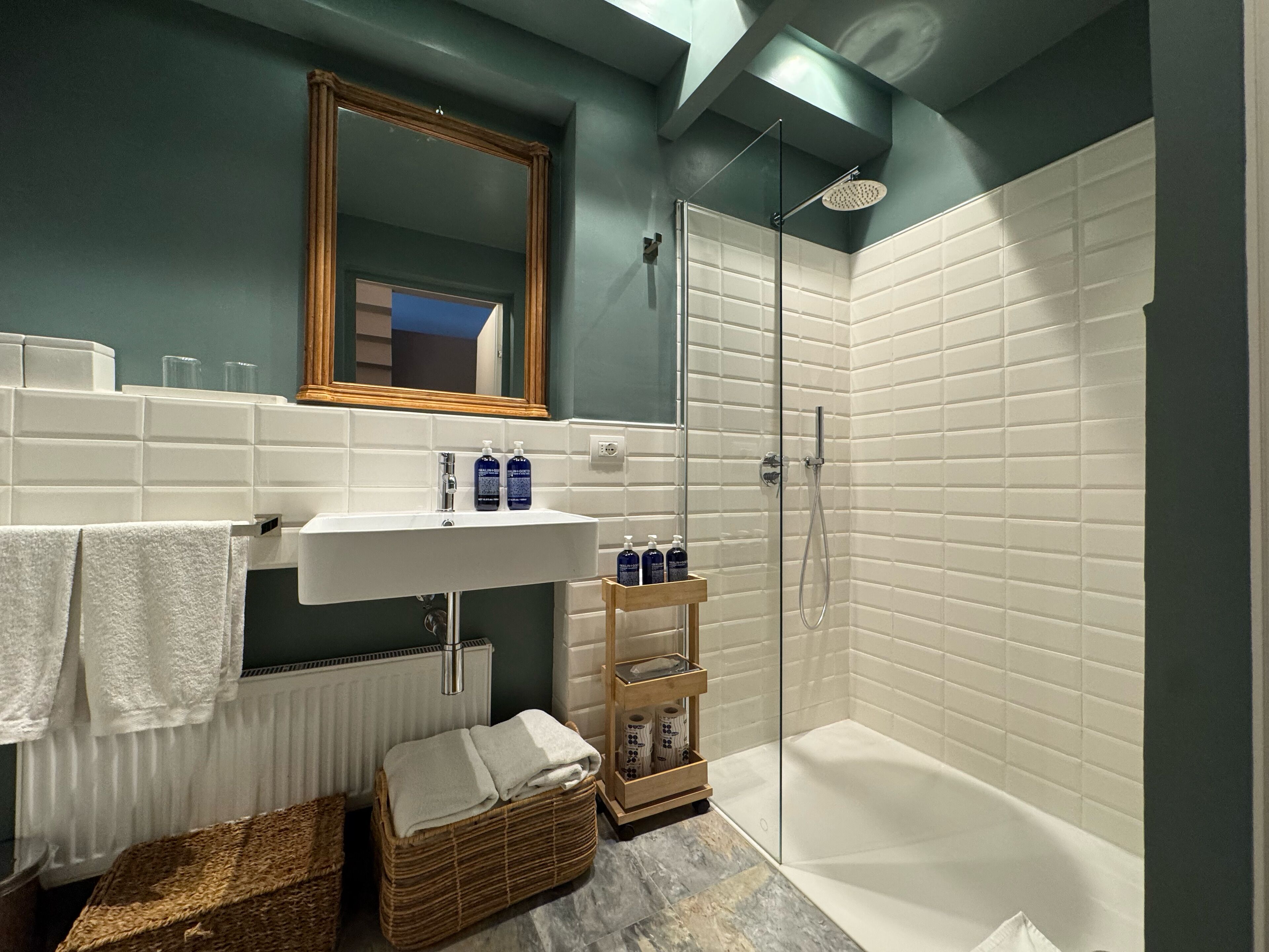 Junior Suite | Bathroom | Designer toiletries, hair dryer, bathrobes, slippers