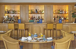 Daily continental breakfast for a fee - Monte Rei Golf & Country Club (Vila Real Santo Antonio)
