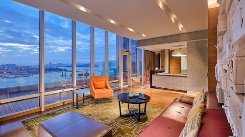 Hotel Indigo Xiamen Harbour by IHG