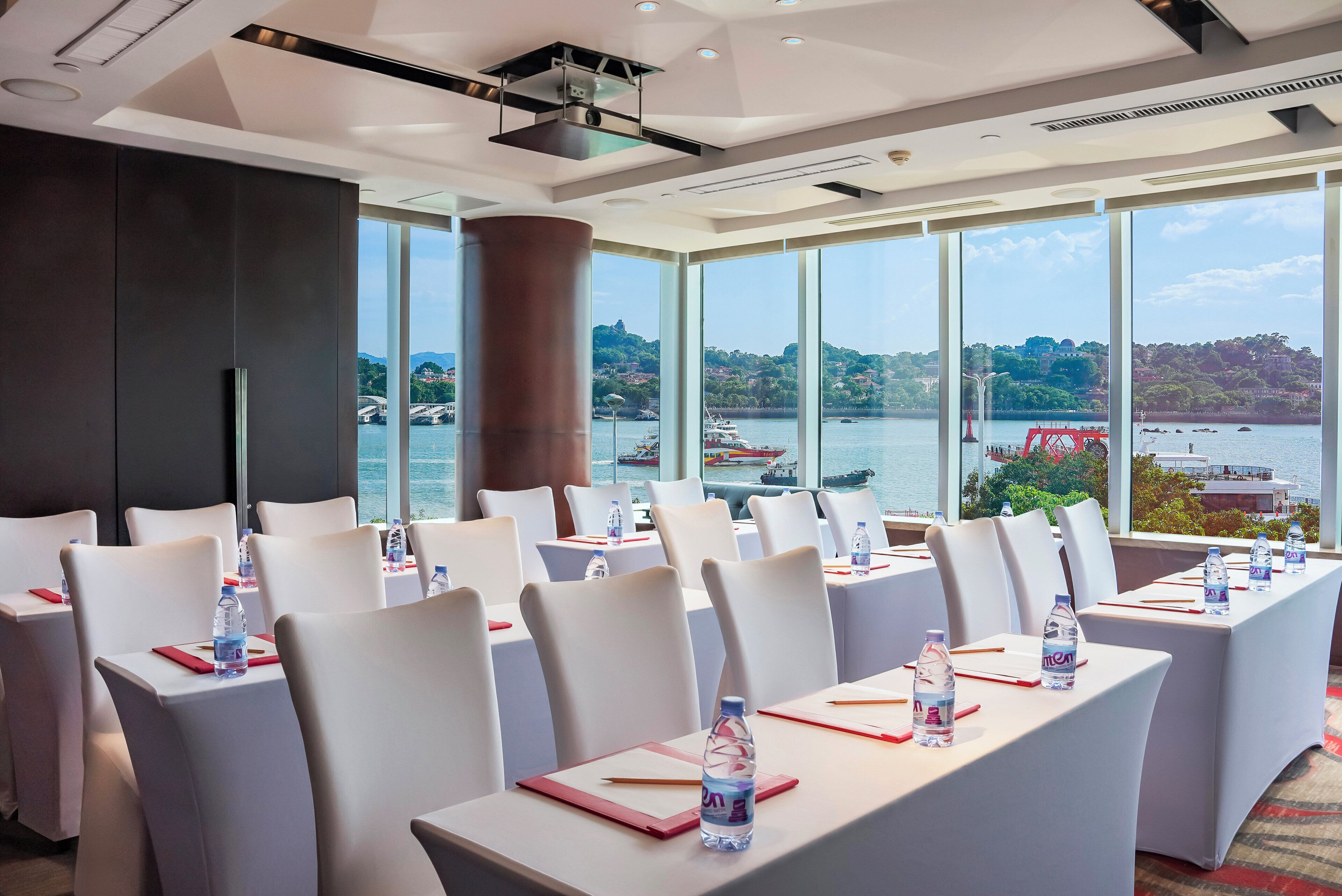 Photo - Hotel Indigo Xiamen Harbour by IHG