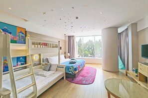 In-room safe, desk, laptop workspace, soundproofing