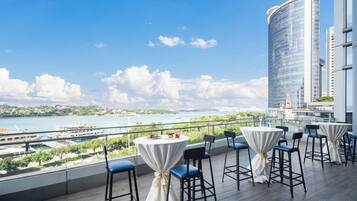 Bar (en la propiedad)