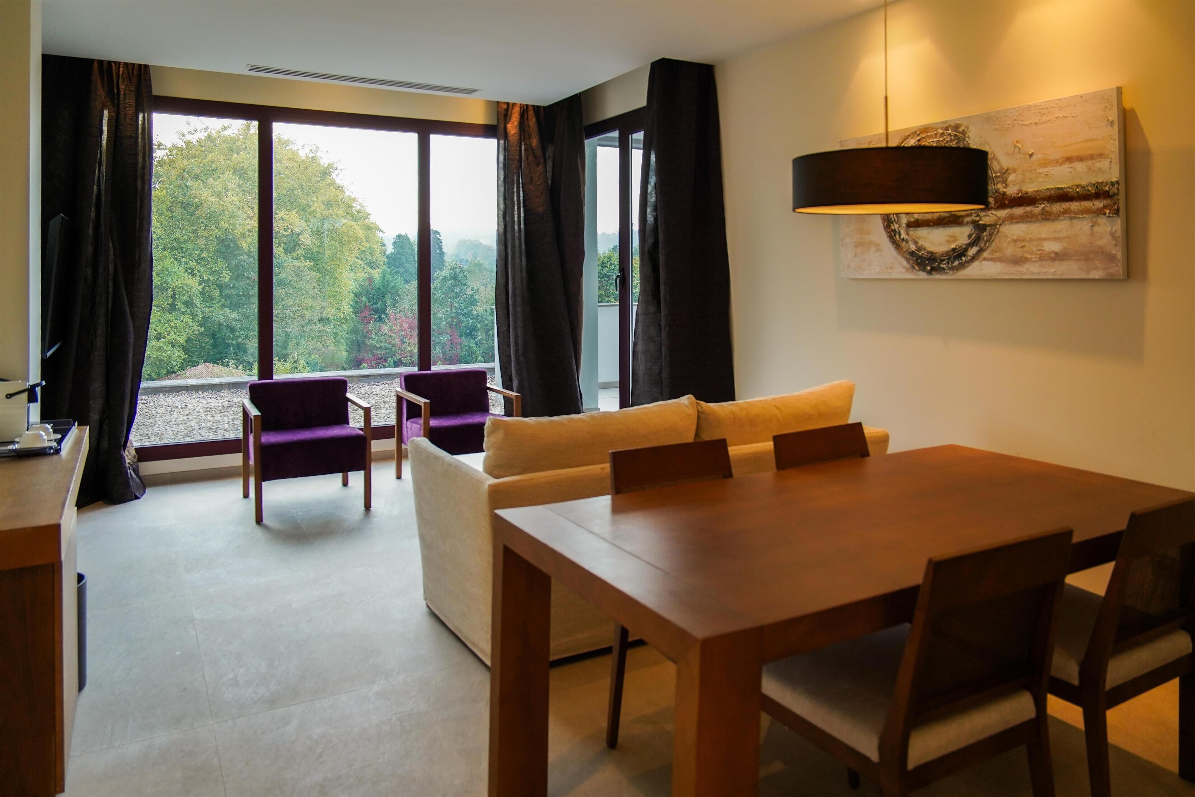 Minibar, in-room safe, desk, soundproofing