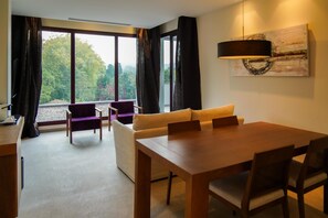 Minibar, in-room safe, desk, soundproofing