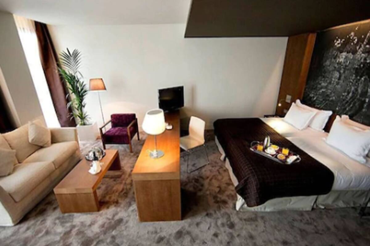 minibar, in-room safe, desk, soundproofing