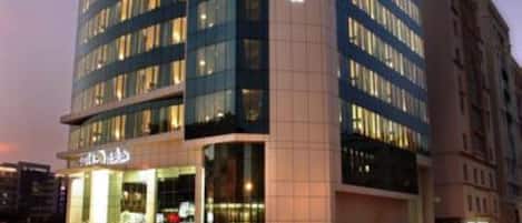 Front of property - evening/night