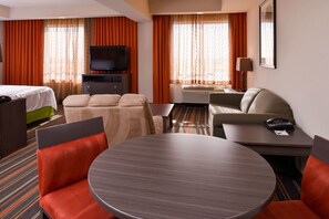 Pillow-top beds, individually furnished, desk, blackout curtains - Holiday Inn Amarillo West Medical Center by IHG (Amarillo)