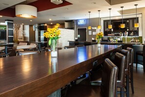Bar (on property) - Holiday Inn Amarillo West Medical Center by IHG (Amarillo)