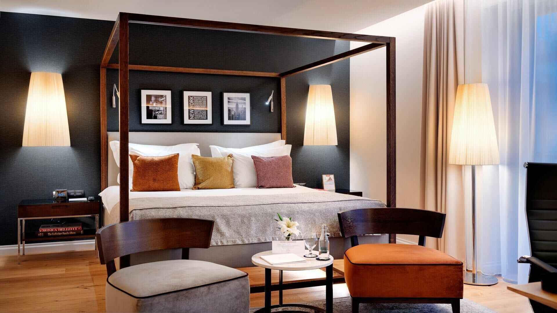 Premium-Zimmer, 1 King-Bett | Hochwertige Bettwaren, Zimmersafe, Schreibtisch