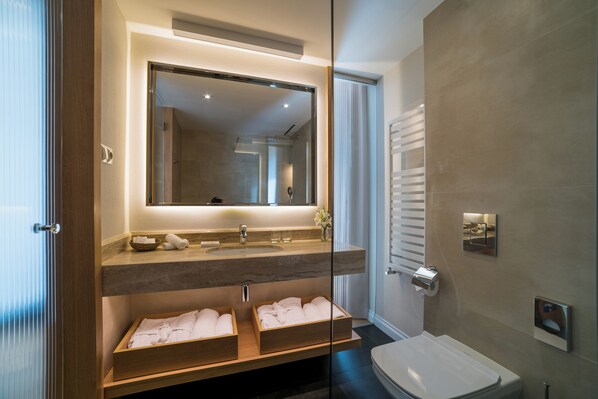 Premium-Zimmer, 1 King-Bett | Badezimmer