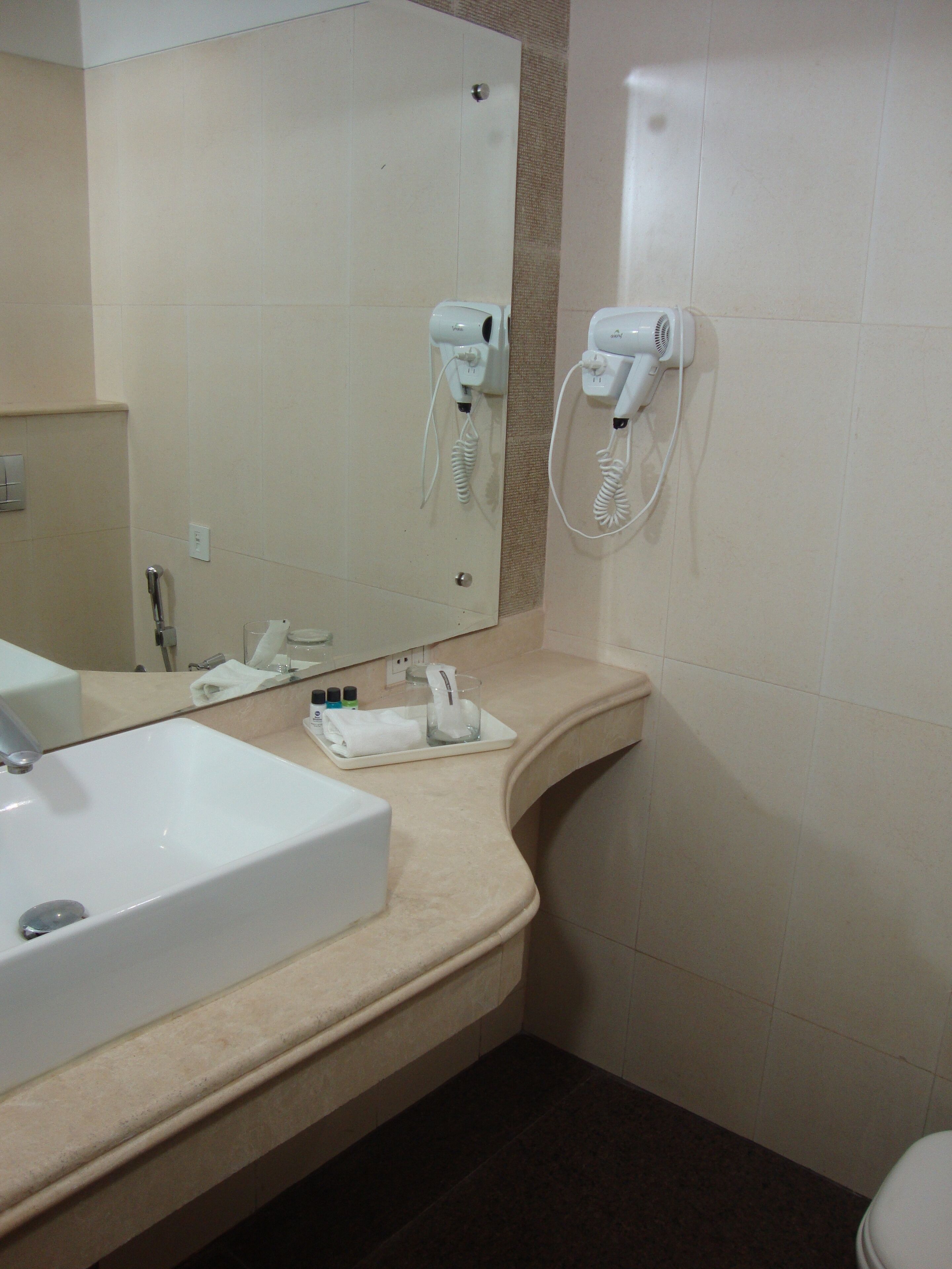 superior room, 1 king bed, smoking | bathroom | shower, rainfall showerhead, free toiletries, hair dryer