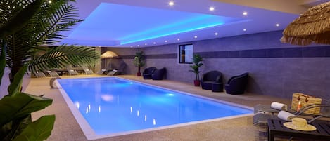 Indoor pool, pool loungers