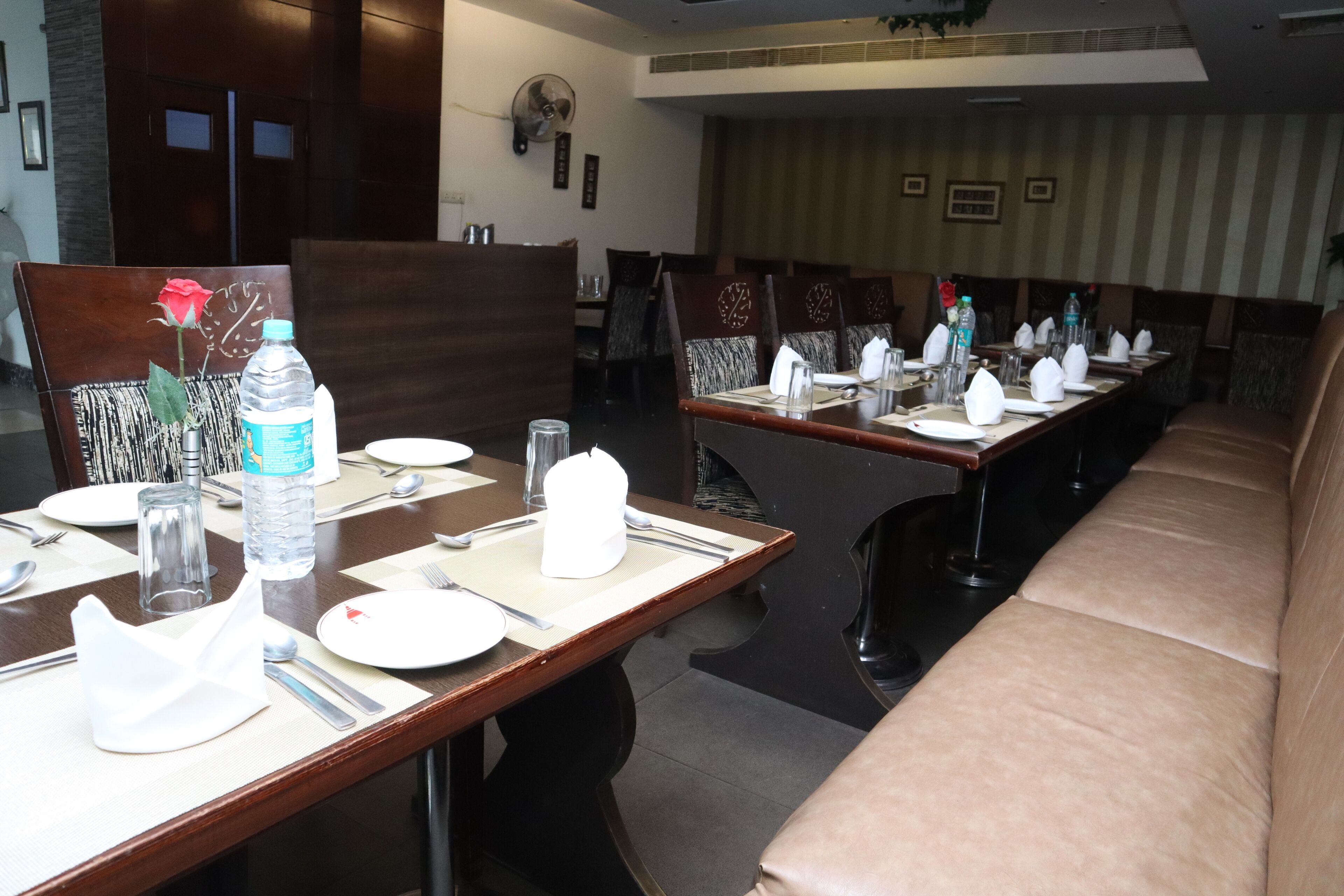 breakfast, lunch and dinner served