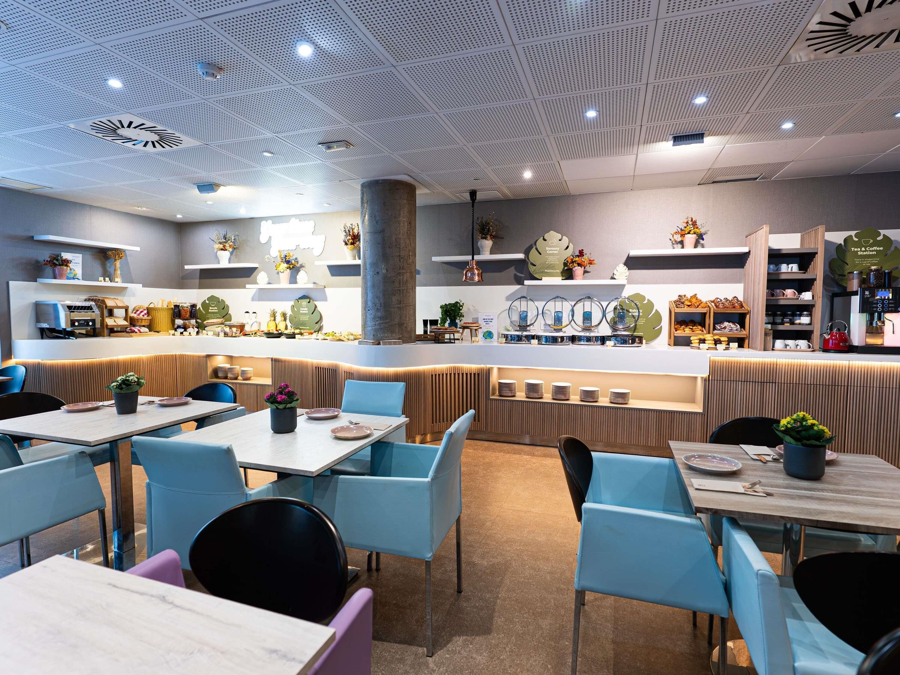 بوفيه فطور يوميًا مقابل رسوم