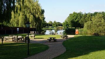 Family Twin Room, Multiple Beds, Courtyard View | Garden view
