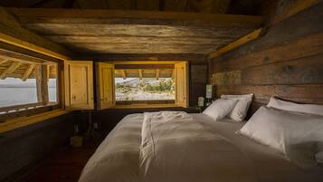 Royal Suite La Troje del Lago | Sábanas de algodón egipcio, ropa de cama de alta calidad y edredón