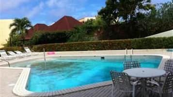 Piscine extérieure