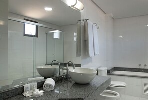 Bañera de hidromasaje privada