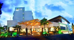 Exterior - Banana Inn And Spa Hotel Bandung (Bandung)
