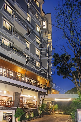 Sukajadi Hotel and Gallery