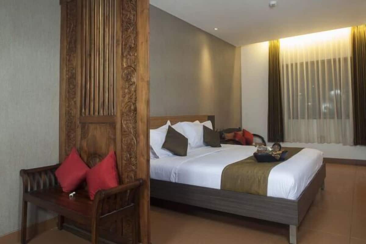 In-room safe, individually furnished, desk, blackout drapes
