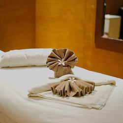 Couples treatment room(s), body treatments, aromatherapy
