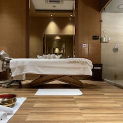 Couples treatment room(s), body treatments, aromatherapy