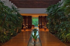 Couples treatment rooms, sauna, steam room, Turkish bath