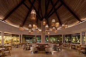 9 restaurants, lunch, dinner served; Spanish cuisine - The Westin Reserva Conchal, an All-Inclusive Golf Resort & Spa (Cabo Velas)