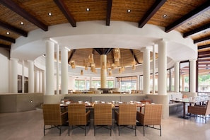 9 restaurants, breakfast, lunch, dinner served; French cuisine