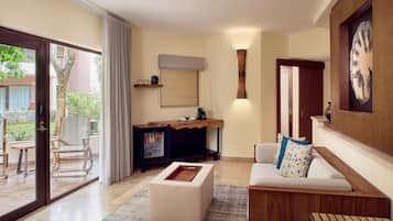 1 bedroom, premium bedding, in-room safe, desk