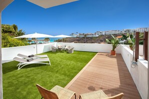 Sengetøy av topp kvalitet, minibar, safe på rommet og skrivebord