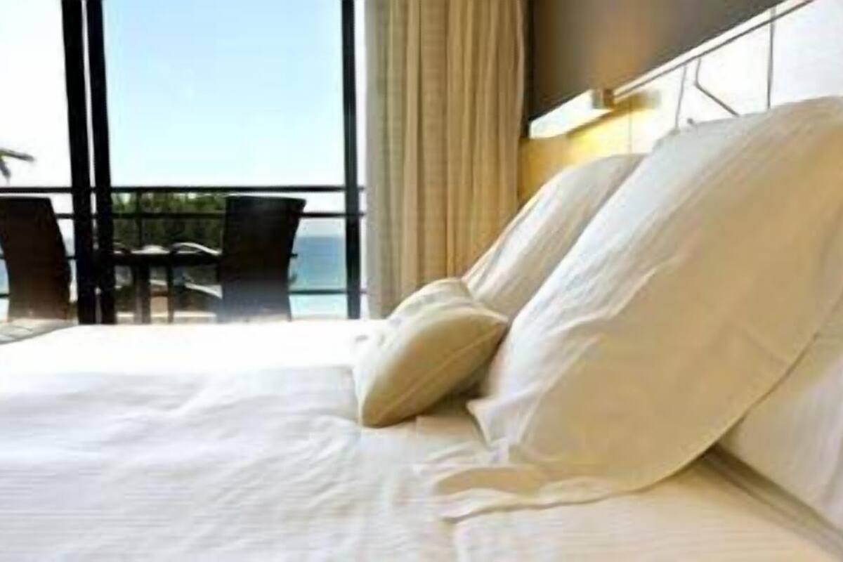 minibar, in-room safe, desk, rollaway beds