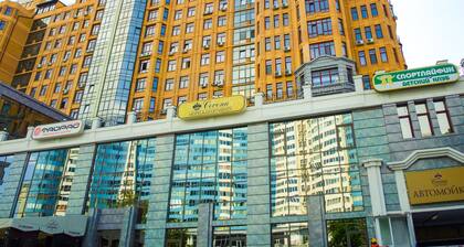 Corona Hotel & Apartments