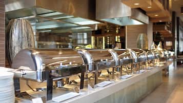 Bữa sáng buffet hàng ngày (39000 KRW/mỗi người)
