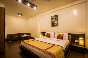 Front of property - Hotel Good Palace (New Delhi)