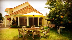 Courtyard - Rotorua Coachman SPA Motel (Rotorua)