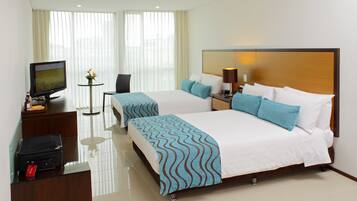 Superior kamer, 2 eenpersoonsbedden | Luxe beddengoed, een minibar, een kluis op de kamer, een bureau