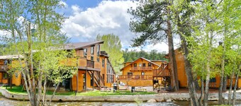 Murphy's River Lodge