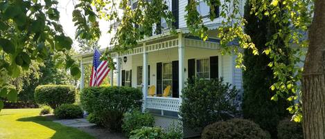 Fachada de la propiedad