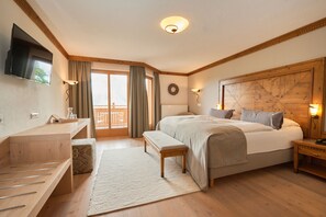 Classic Double Room, 1 Bedroom | Premium bedding, minibar, in-room safe, individually decorated - Oberforsthof (Sankt Johann im Pongau)