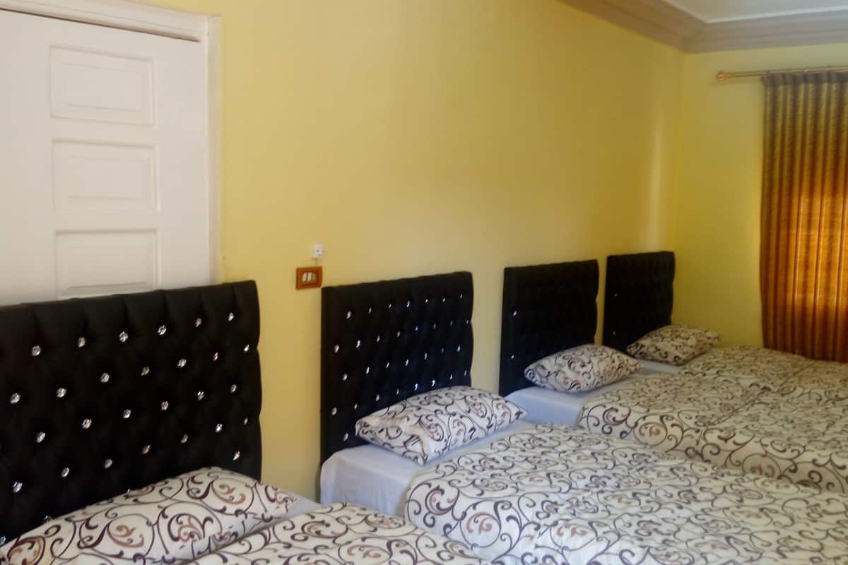 Caja de seguridad en la habitación, cortinas blackout y wifi gratis