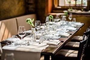 2 restaurants; breakfast, lunch, and dinner served - Romantik Hotel Scheelehof  (Stralsund)