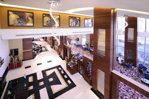 Lobby - Al Hamra Palace By Warwick (Riyadh)