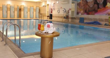 Qaser Alhamra Hotel Riyadh