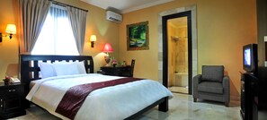 Deluxe Suite | In-room safe, desk, free WiFi