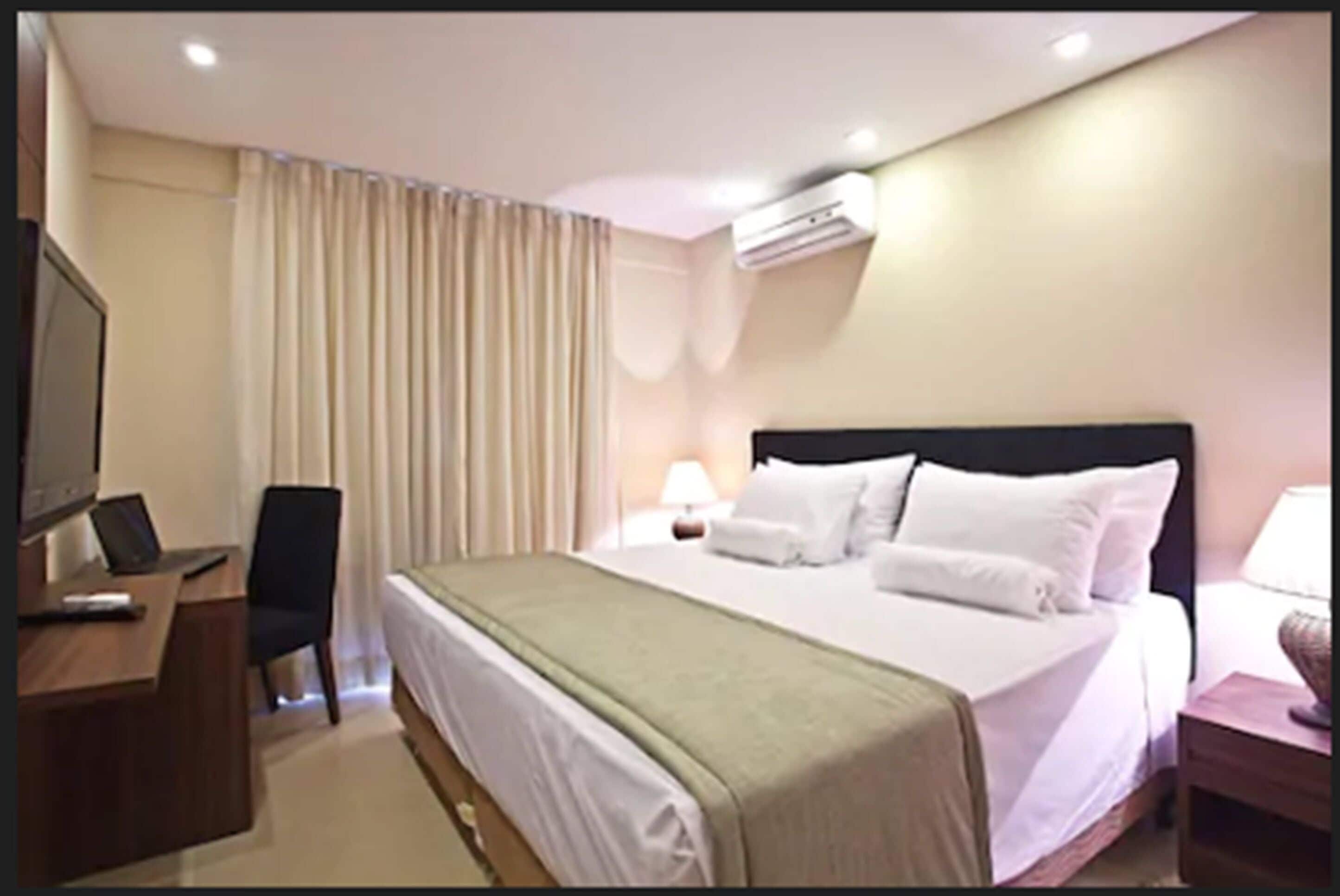 suite master (acesso 15 degraus) | pillow-top beds, minibar, in-room safe, desk