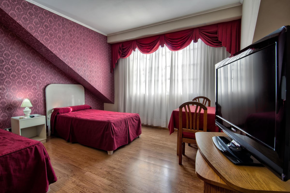 Superior Room | Decoración personalizada y wifi gratis