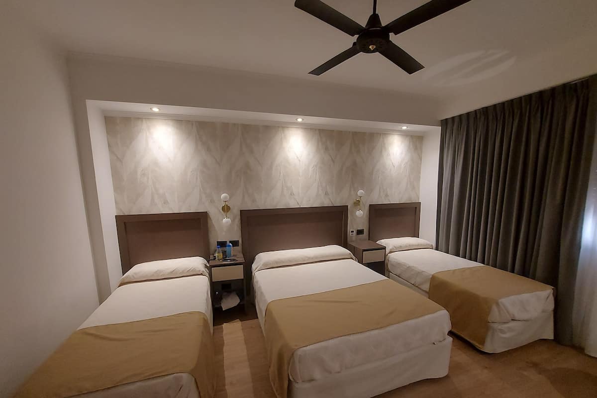 Superior Room | Decoración personalizada y wifi gratis