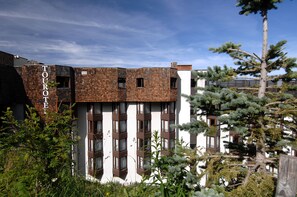 Front of property - Odalys Résidence Tourotel (Les Belleville)